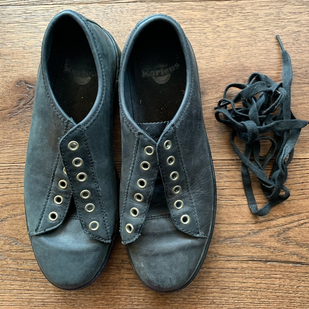 Vintage Black Men’s Dr Marten loafers